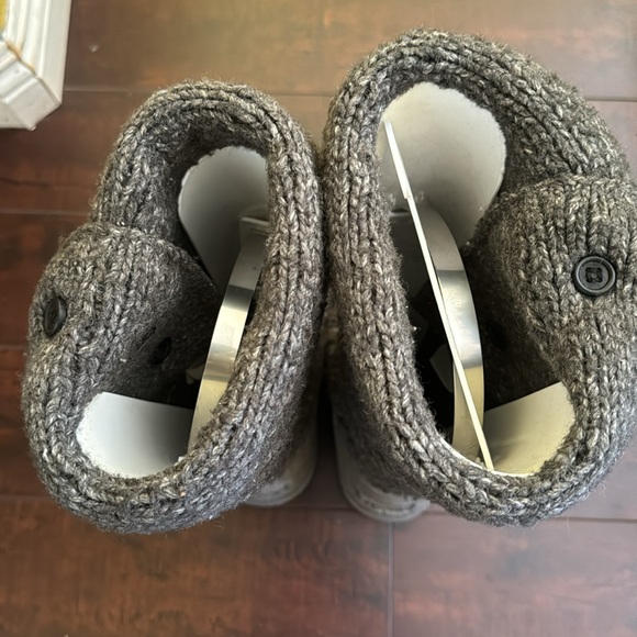 Pre-owned UGG Grey Crotchet Boots 11M - Picture 8 of 11